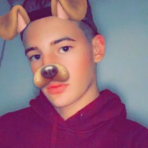 Meet your Posher, Leo